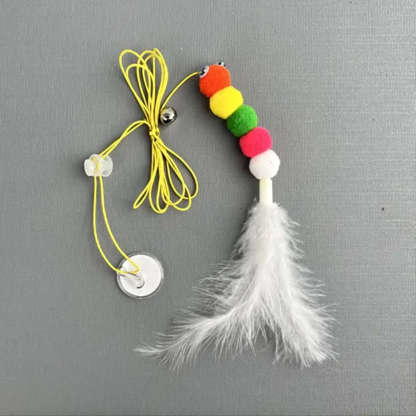 Brinquedos para Gato Lagarta Interativo com Pena Sino e Corda para Pendurar - Imagem 6