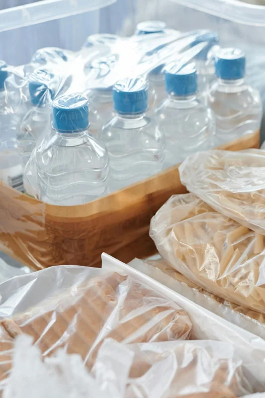 Entenda o que é material BPA free, seus benefícios para a saúde familiar e como escolher produtos seguros para sua casa.